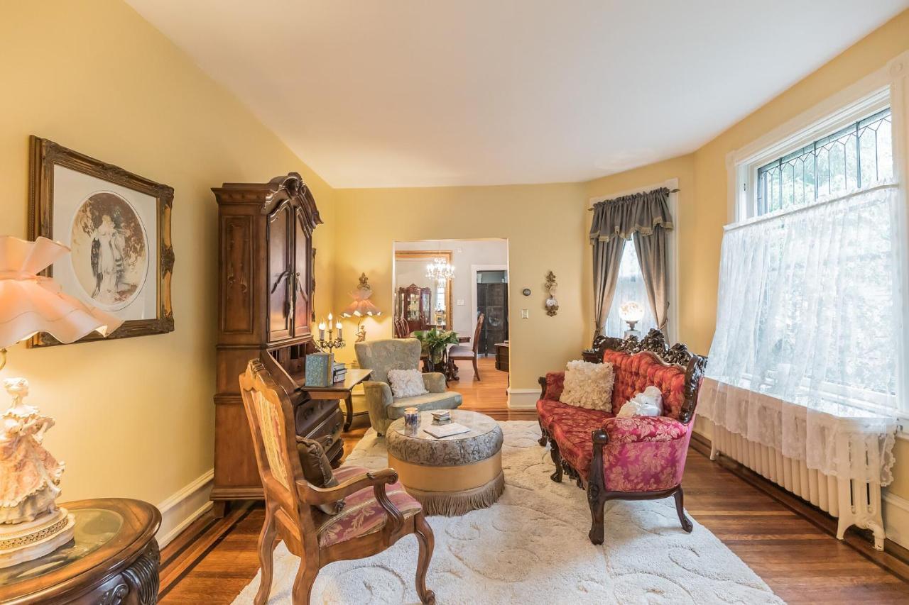 The Inn On Holly B&B Pitman Esterno foto